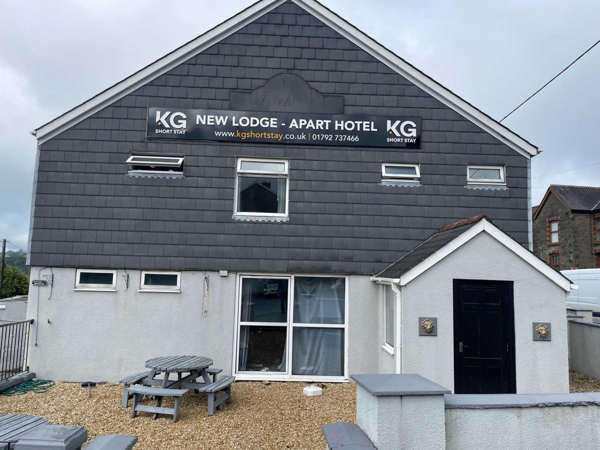 The New Lodge Pontardawe Exterior foto